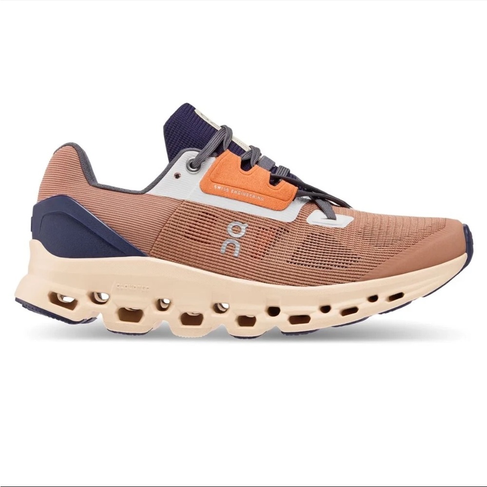 On Running Women’s Cloudstratus, Cork/Fawn